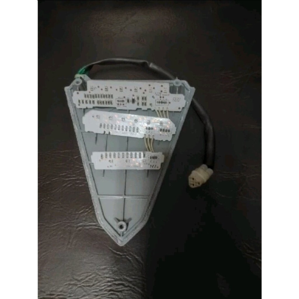 lampu led stoplamp belakang Yamaha r15 v3 mesin vcb pcb led lampu belakang original