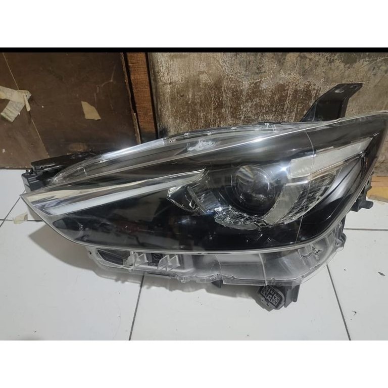 Headlamp lampu depan mazda cx3
