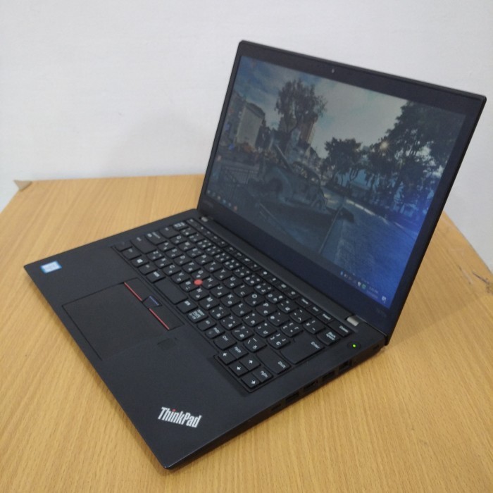 Laptop bekas Lenovo T470s Ram 16GB  core i5 gen7 ringan mulus