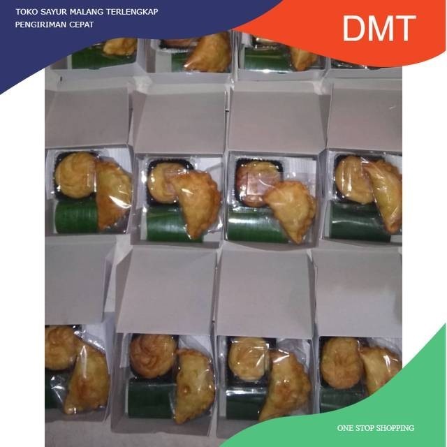 

Catering Malang Snack box hajatan simple isi 3 kue enak, murah, halal ( 20 Box )