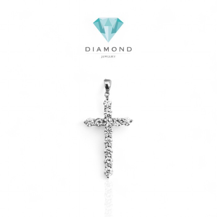 Solitaire Illusion Diamond Cross Pendant 18K