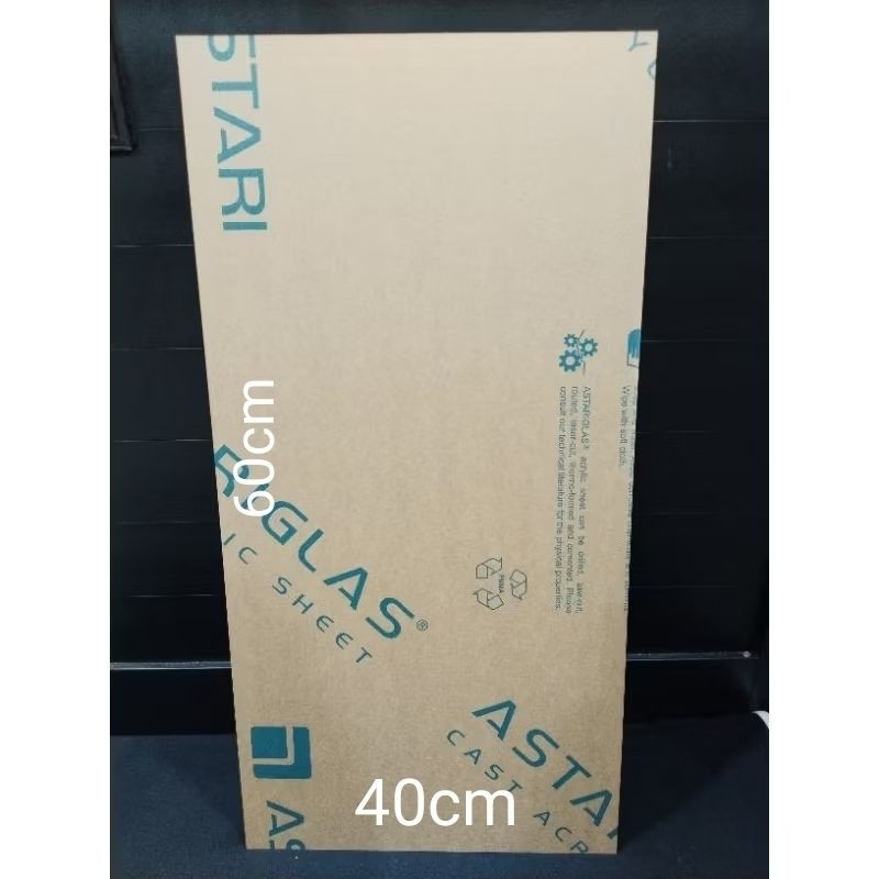 

Akrilik Lembaran Bening Tebal 2mm 60cm x 40cmCO