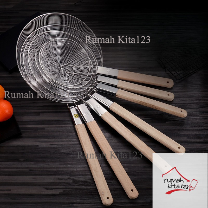 Saringan Minyak / Serok Minyak Stainless Gagang Kayu Saringan Besar