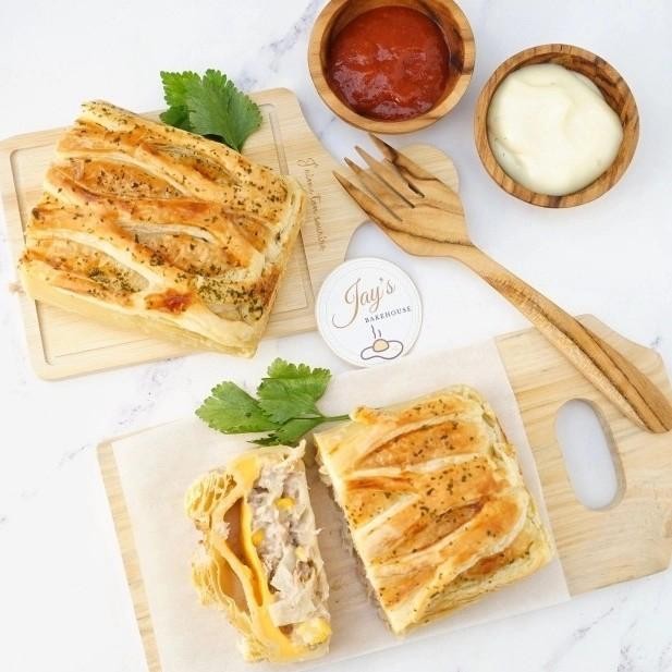 

Tuna Mayo En Croûte / Pastry Tuna Mayonaise / Tuna Melt Pastry