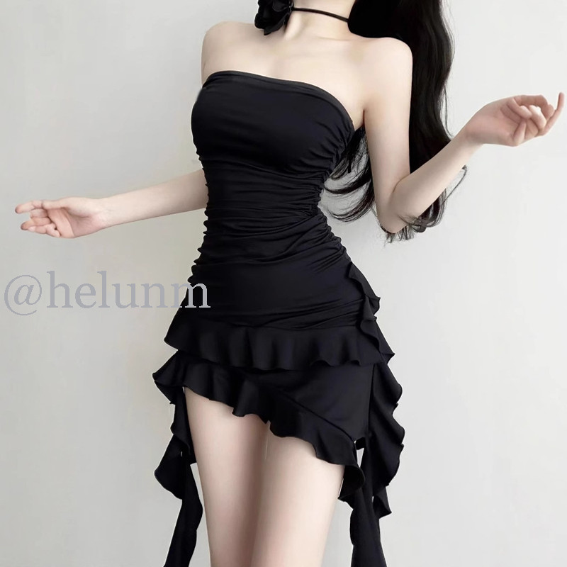 Dress Pendek Satin Hitam Strapless Sabuk Pita - Model Tidak Beraturan Elegan & Mewah | Helunm