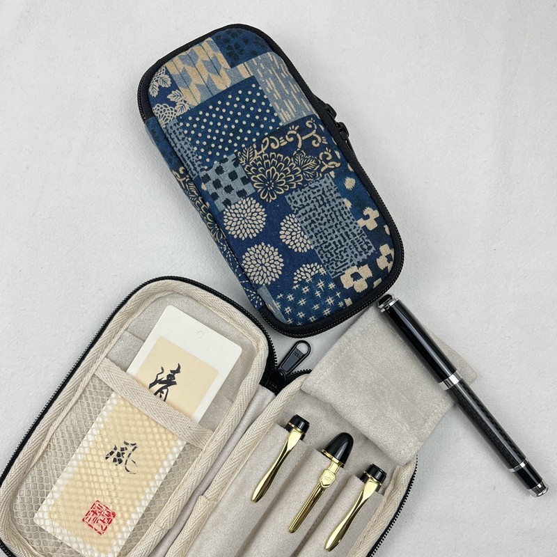 

Retro Print Patchwork Pencil Case Ballpoint Pen Case Pen Storage Bag Zipper Bag