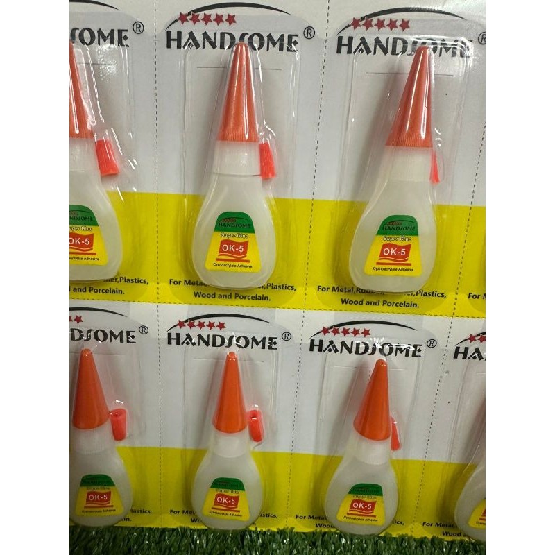 

LEM super glue HANDSOME BOTOl