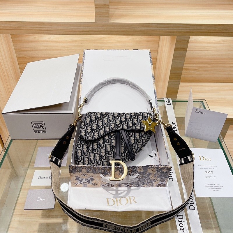 Original 2024 New  (with Box) Dior Large Saddle Bag Oblique Print Women's Embroidered Shoulder Strap
