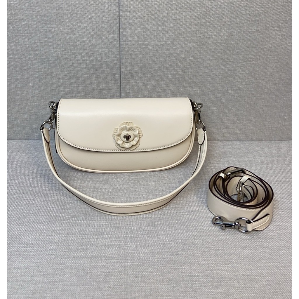 New Counter ORI COACH Camellia Emmy Saddle Underarm Bag Handbag Single Shoulder Crossbody Bag
