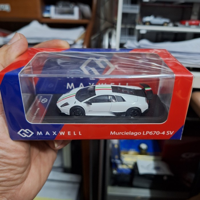 Maxwell Skala 64 Lambo Murcielago LP670-4 SV White Italia Stripe