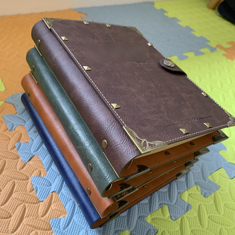 

Magic college style retro album College peripheral notebook Kraft paper retro multi-function loose-leaf ledger