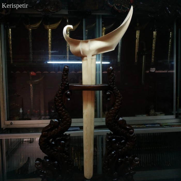 

Warangka Keris Ladrang Surakarta Solo Kayu Cendana Wangi Garap Alusan murah antik