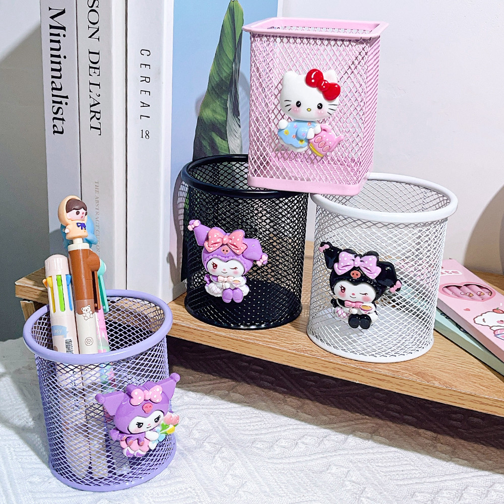 

Sanrio HelloKitty Iron Mesh Notebook Cup, a cute desktop stationery pencil case for HelloKitty fans' offices and schools