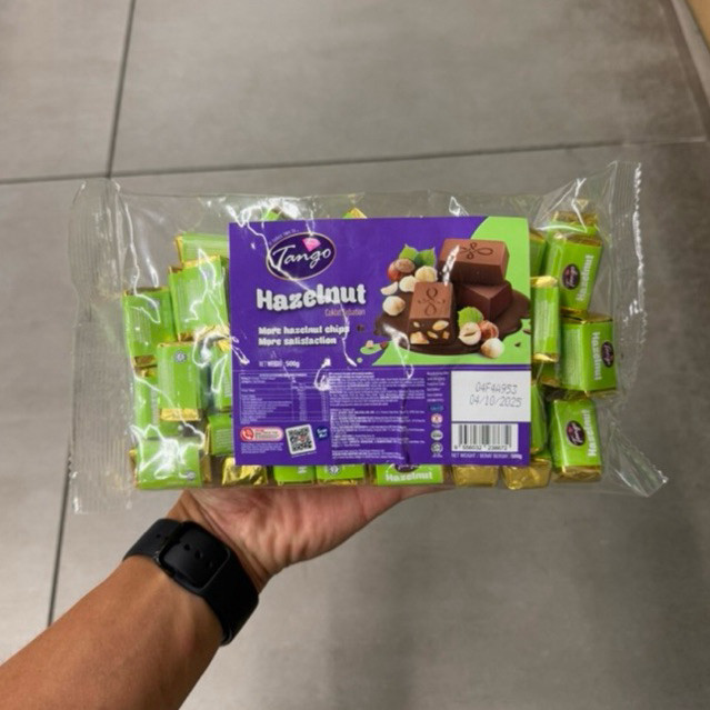 

tango chocolates hazelnut / almond chunckies / milk chunkies 500gr
