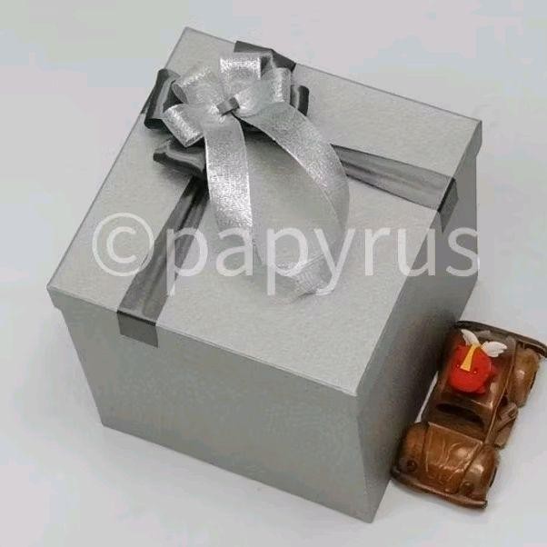 

PAPYRUS 20x20 Tinggi 20cm Kotak Kado Gift Box Hardbox Hampers V3 - Slide Foto 1