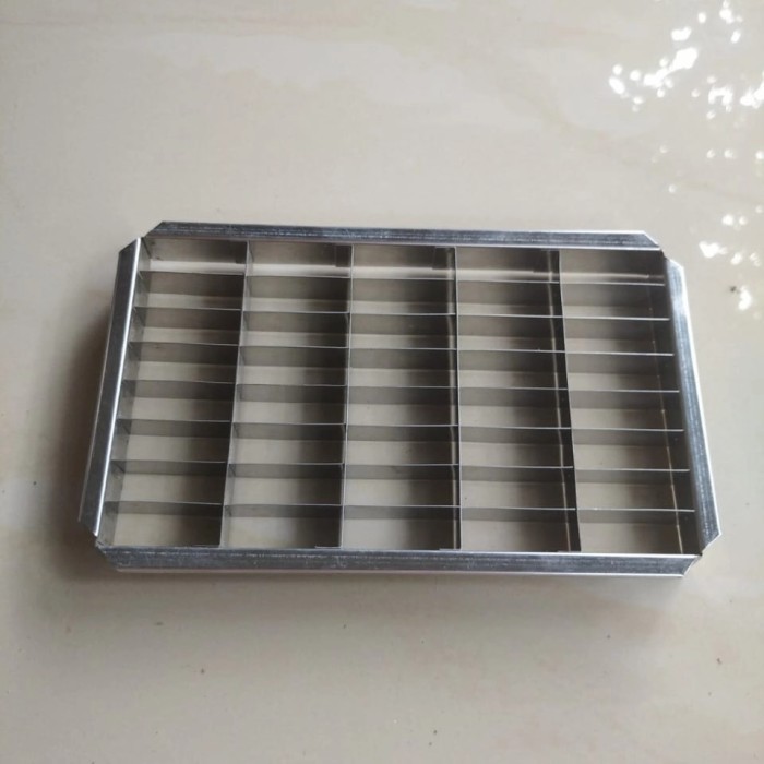 

TERJUAL cetakan kue castangel keju 40 lubang,bahan stainlees steel