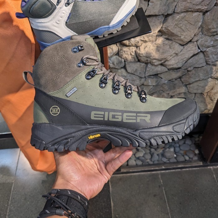 EIGER 1989 SEPATU GUNUNG EAGLE PLUM 2.0 MID CUT SHOES - OLIVE