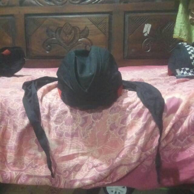 Blangkon lipat Jogja sliwir hitam polos