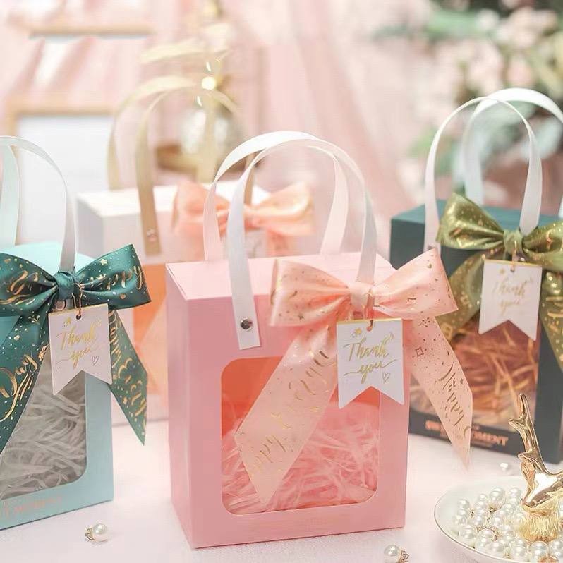 

BOX HAMPERS EID/ KOTAK MIKA KADO / PAPERBAG HAMPERS / GIFT BOX HAMPERS/ BOX TENTENG KOTAK MIKA