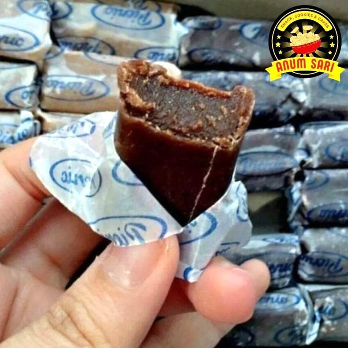 

Dodol Garut Manis Legit Kenyal [Kertas Biru] 500 Gram - Anum Sari - WILNA rismaserrr