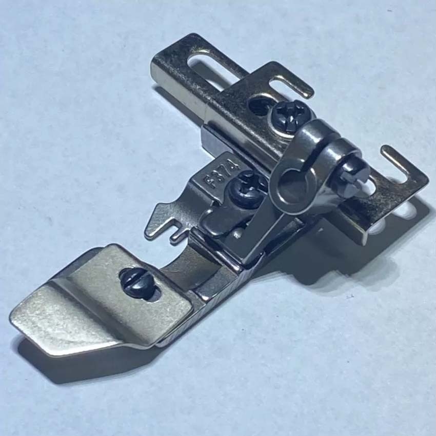 P103 SIRUBA 747 Sepatu MDK Karet Pita MDK Benang 4 Mesin Jahit Obras