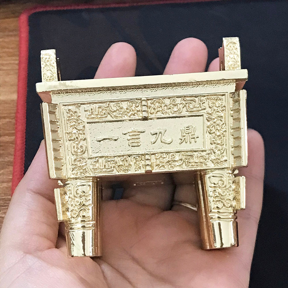 

Jinhao Golden Metal Fountain Pen Case Display Stand Holder Roller Pen Pencil Case Pen Bag 3D Embossed Noble Collection Gift