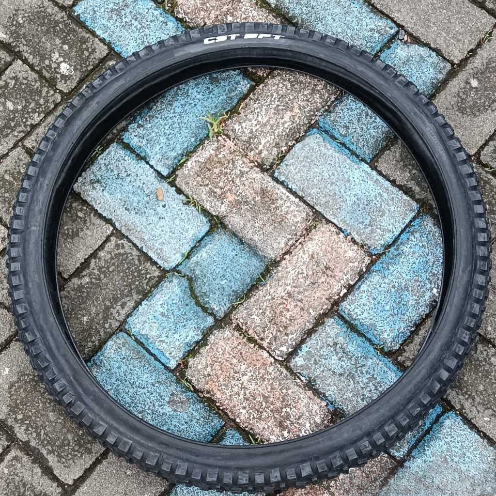 Ban Luar CST BFT Wire 26 x 2.25 Tapak Lebar Non Foldable Ban Kawat MTB 26 Inch Tire Sepeda Gunung Tr