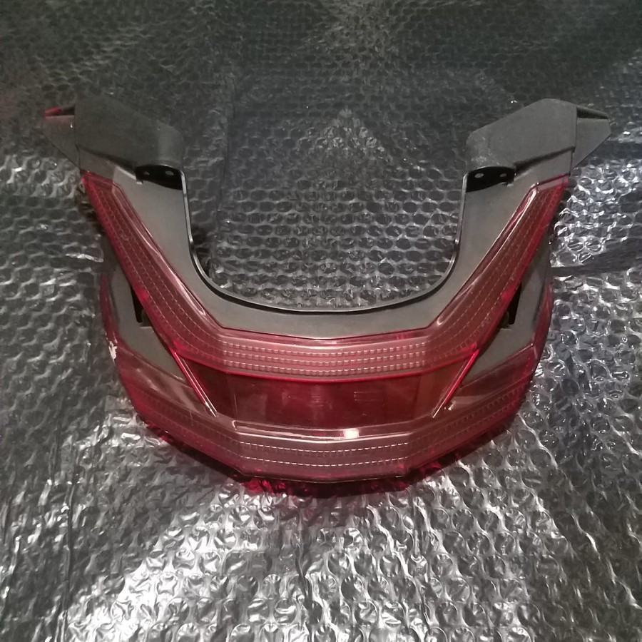 Frame Mika Pcx 160 Dalam Lampu Stop Belakang Pcx 160 Original FP-05