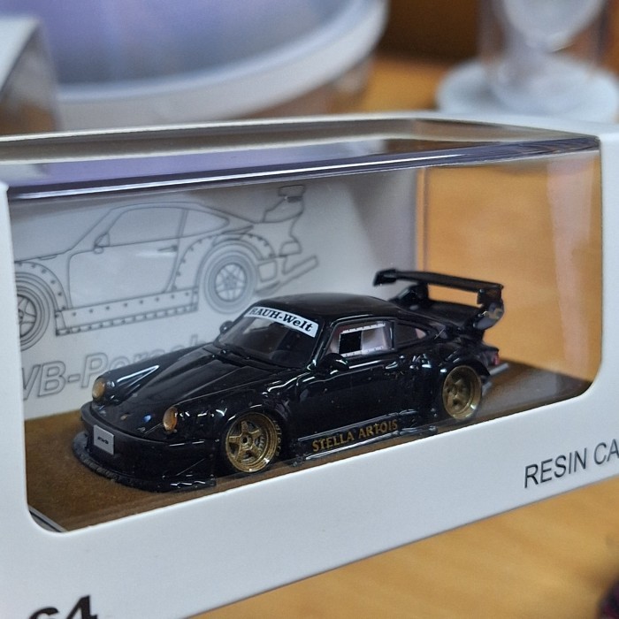 Qidian Model Skala 64 Porsche 930 GT Wings RWB Stella Artois ( 099 of 299 ) Resin