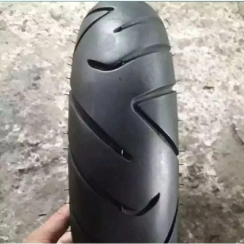 Ban belakang motor scoopy uk 110/90 ring 12 tubles