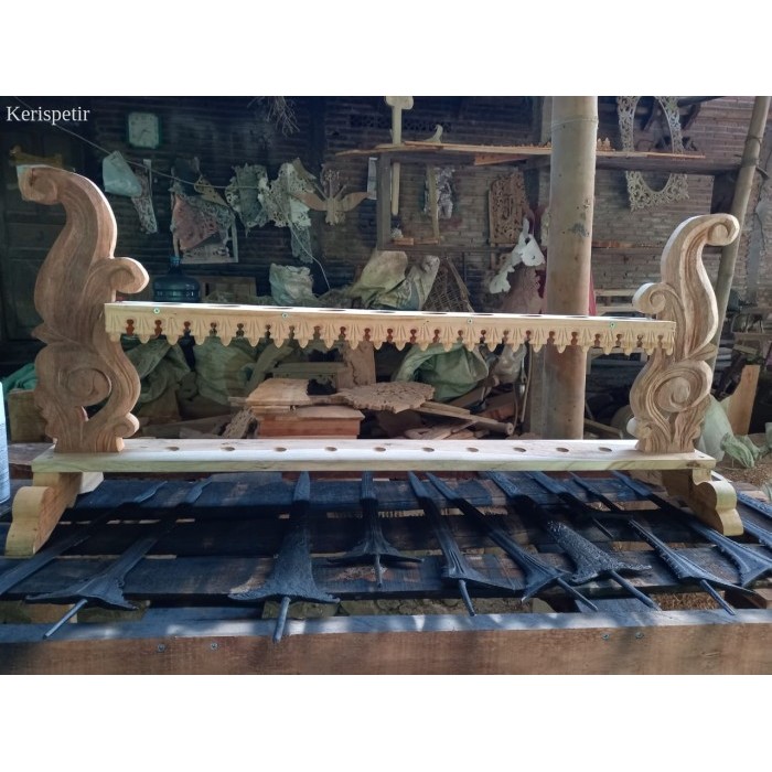 

jagarak keris isi 10 ukir kamarogan mentah bkn keris sengkelat kamarog murah antik