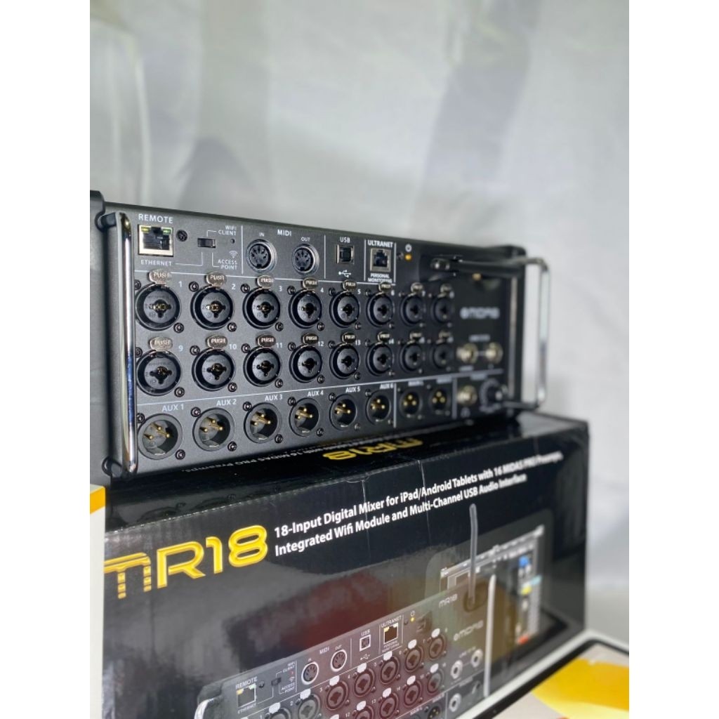 Mixer Digital Midas MR18 18 input digital mixer