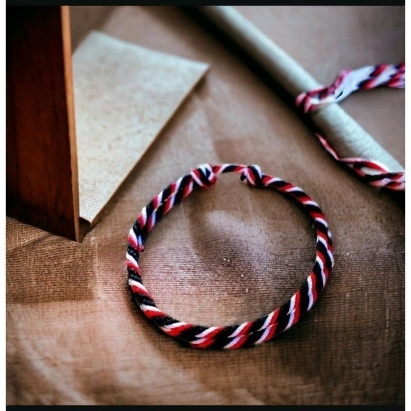 JS// Gelang Tali Tridatu Khas Bali//Gelang Tali//Gelang Tangan Couple