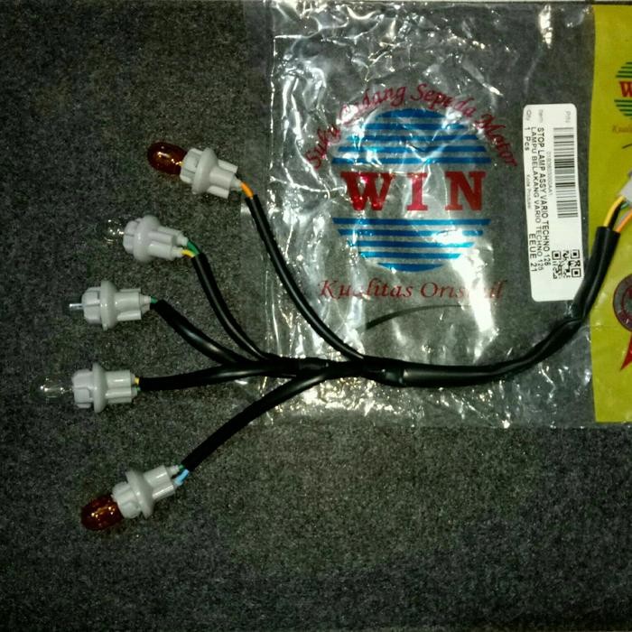 SOKET KABEL LAMPU STOP VARIO TECHNO 125 OLD