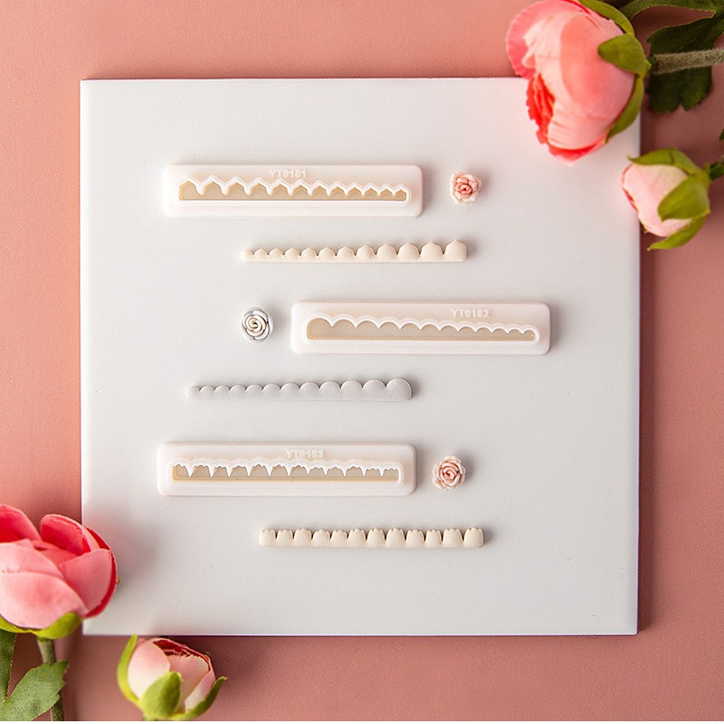 

1pc/set Mini Lace Roll Flower Soft Ceramic Earring Clay Mold Rose Jewelry Pendant Small Flower Decoration Modeling Cutting Tool