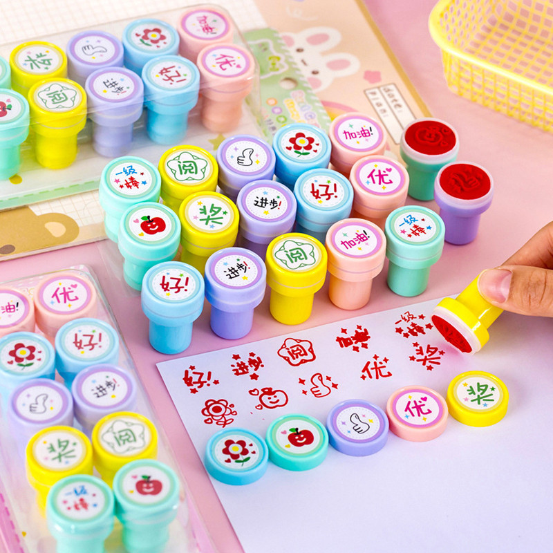 

10Pcs/Set Kids Assorted Stamps Cartoon Reward Stamp Children Toy Stamps Seal Scrapbooking DIY Painting Photo Album Decor