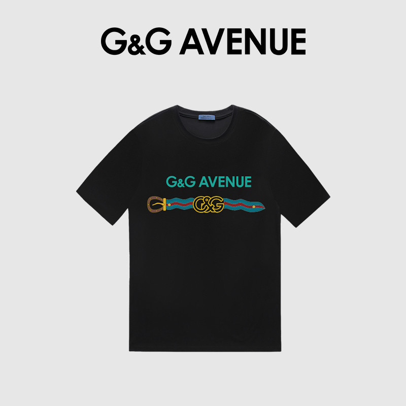 T-Shirt KAOS GUCCI Berwarna Hitam, Pilihan untuk Pasangan dengan Atasan Putih yang Stylish dan Kerah