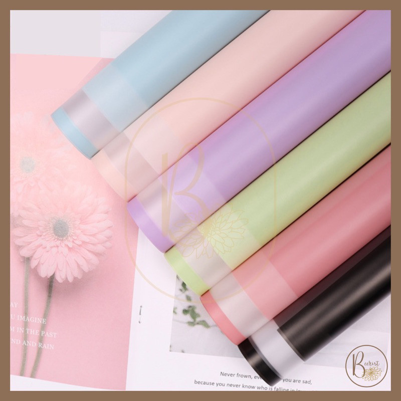 

[ 5 LEMBAR ] Kertas Bunga Cellophane Transparan Warna Kombinasi Line Color Paper Flower Wrapping Paper Kertas Buket Bunga Z