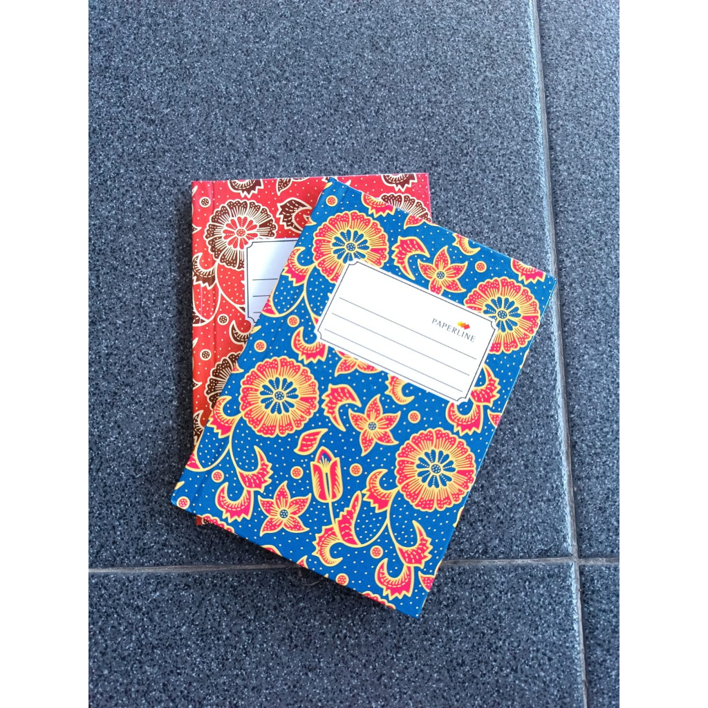 

BUKU BATIK HARD COVER OTAVO MEREK PAPERLINE 100 LEMBAR 1 PCS