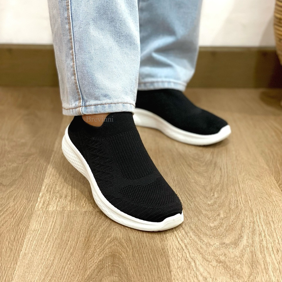 BREVINNI Lumira Women Slip On Sneakers || Sepatu Slip On Wanita || Sepatu Slip On Full Black Wanita 