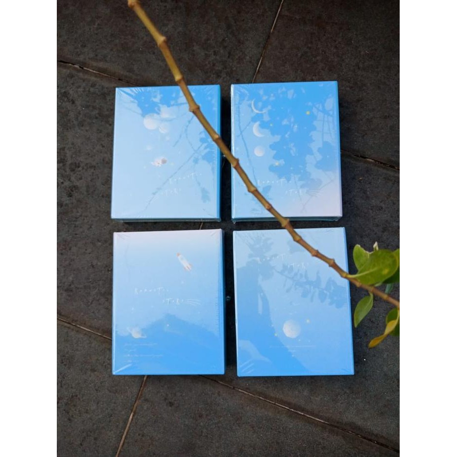 

Buku Tulis / Notebook Polos Motif Romantic Stars | Buku Dengan Gembok - 1