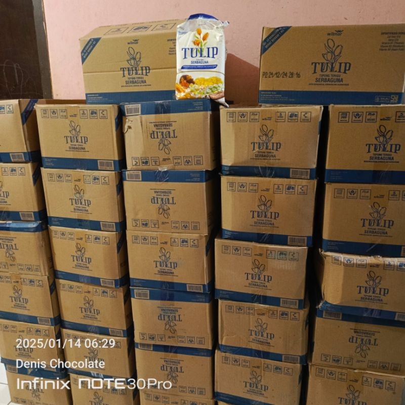 

Tepung Terigu Tulip kemasan 1kg isi 10pcs /kartonan