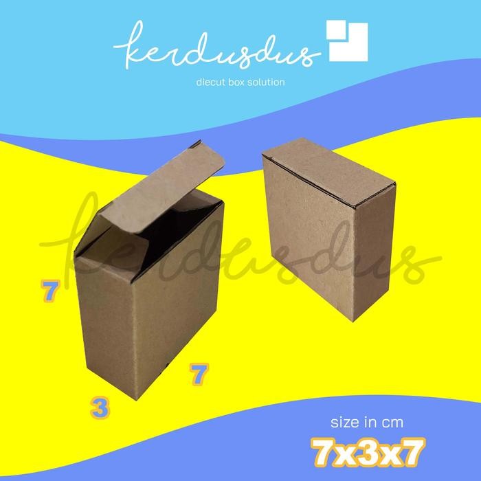 

7x3x7 cm kardus carton box diecut pizza kue packing packaging