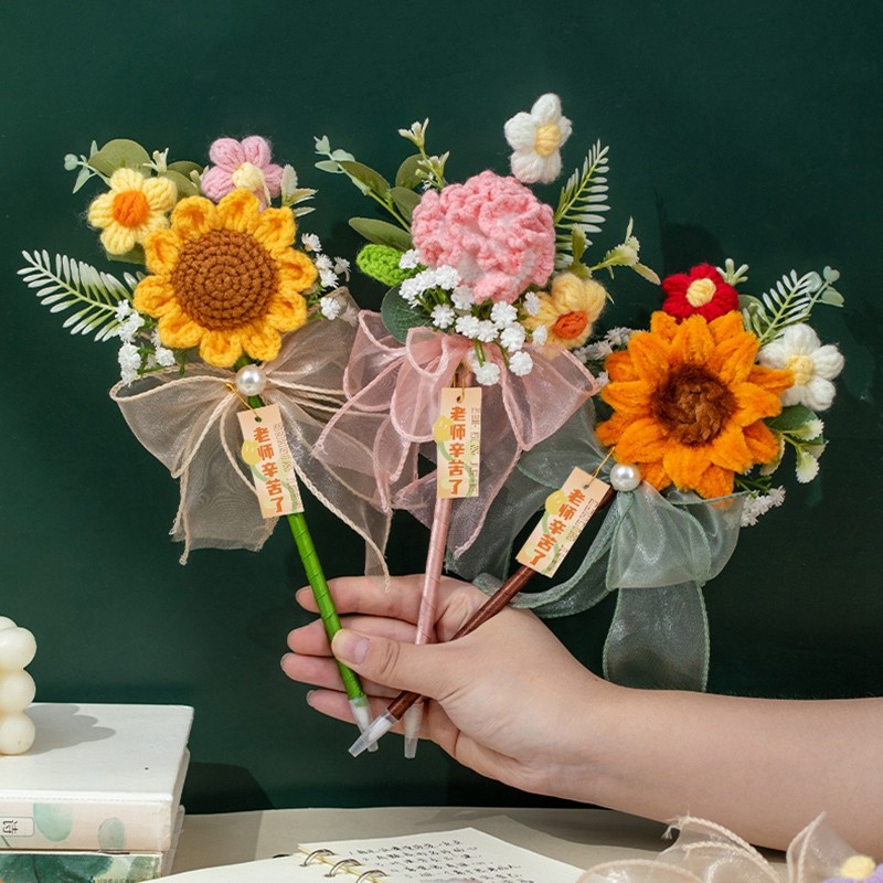 

Crochet Sunflower Pen Back To School Stationery Useful Pen for Teacher's Day Gift with Packing Bag Aesthetic Stationery Pen