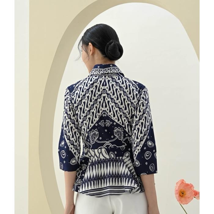 Atasan Batik Kutu Baru - Atasan batik Wanita - Batik Premium - Navy putih, Standar