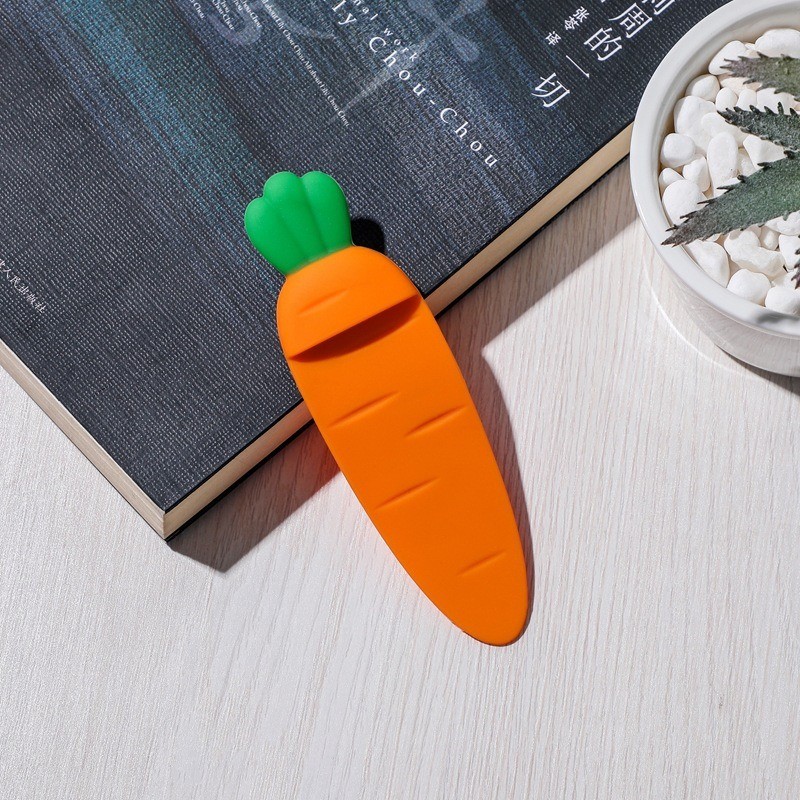 

Creative and Cute Silicone 3D Carrot-shaped Bookmarks Cultural and Creative Cartoon Reading Bookmarks