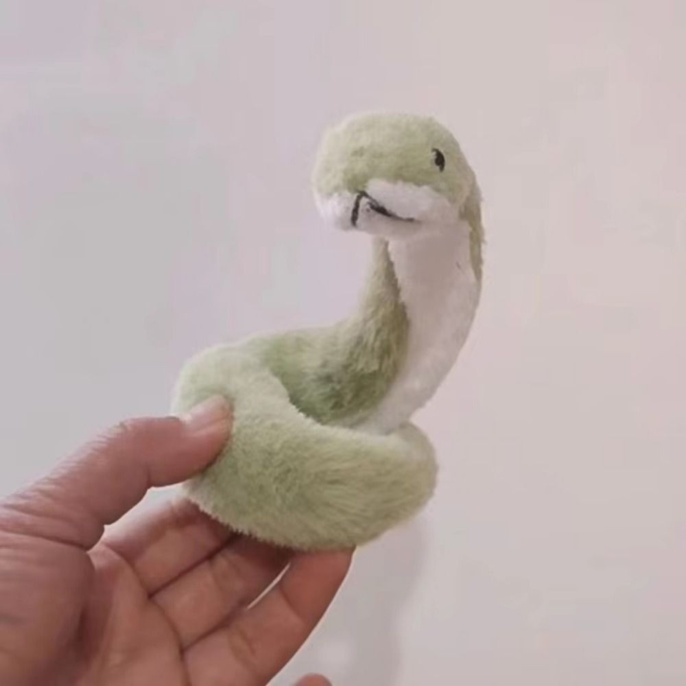 Plush Year of The Snake Plush Toy Wrap Around Arm Soft Snake Stuffed Plush Doll Kawaii Comfort Green