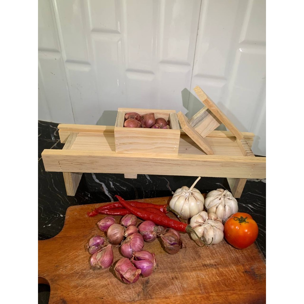 Parutan Murah/Parutan Kentang/Parutan Keripik Singkong/Pasah Bawang/ Kayu Pengiris Bawang Merah Paru