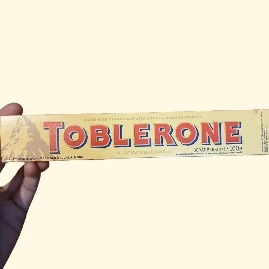 

Toblerone Milk Chocolate Coklat Susu dengan Madu dan Nougat Almond 100gr