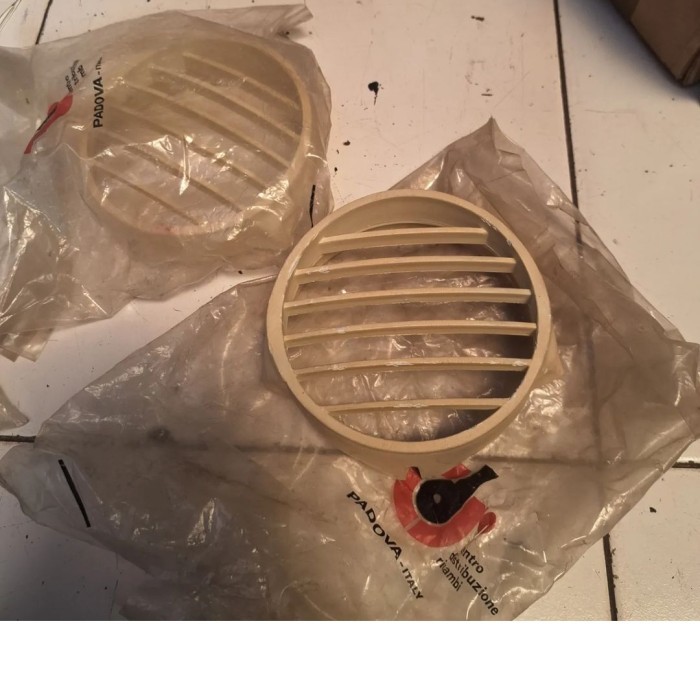 Grill headlamp vespa pk/corsa ori nos italy. putih per biji